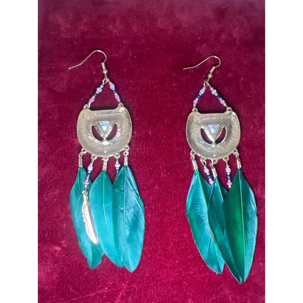 Bohemian Green‎ Feather Dangle Earrings Gold Tone Gemstone Tribal Boho